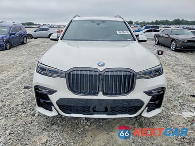 Piąte zdjęcie samochodu w środku: 2022 BMW X7 M50I VIN:5UXCX6C04N9J84321 - miniatura