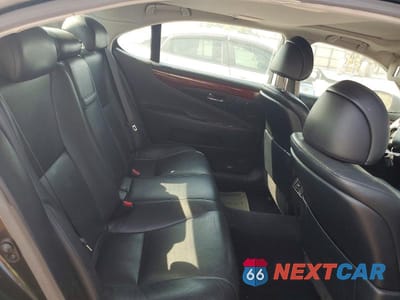 Zdjęcie 10 z 12 samochodu: 2008 LEXUS LS 460L VIN:JTHGL46F185028167 - miniatura