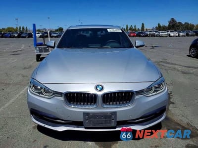 Piąte zdjęcie samochodu w środku: 2017 BMW 330E VIN:WBA8E1C57HK895095 - miniatura