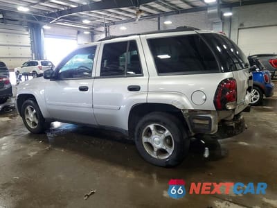 Drugie zdjęcie samochodu z przodu: 2008 CHEVROLET TRAILBLAZER LS VIN:1GNDT13S782230217 - miniatura