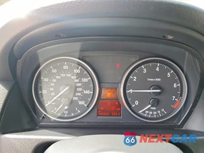 Zdjęcie 9 z 13 samochodu: 2015 BMW X1 SDRIVE28I VIN:WBAVM1C54FV316422 - miniatura