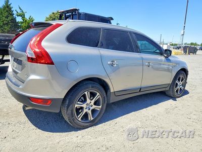 Trzecie zdjęcie samochodu z tyłu: 2013 VOLVO XC60 T6 VIN:YV4902DZ4D2389406 - miniatura