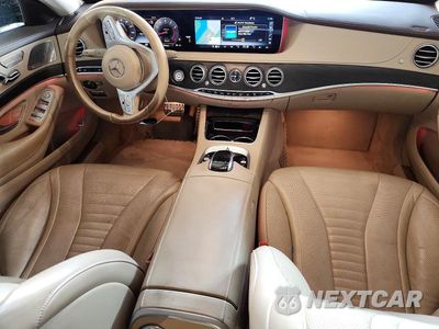 Zdjęcie 8 z 12 samochodu: 2019 MERCEDES-BENZ S 560 VIN:WDDUG8DB1KA454834 - miniatura