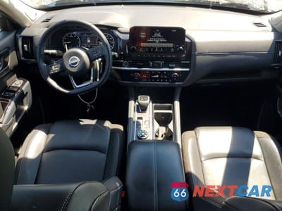 Zdjęcie 8 z 13 samochodu: 2024 NISSAN PATHFINDER SL VIN:5N1DR3CD0RC294885 - miniatura