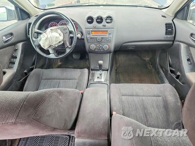 Zdjęcie 8 z 12 samochodu: 2012 NISSAN ALTIMA 2.5 VIN:1N4AL2AP0CN486888 - miniatura