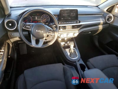 Zdjęcie 8 z 12 samochodu: 2024 KIA FORTE LXS VIN:3KPF24AD5RE704146 - miniatura