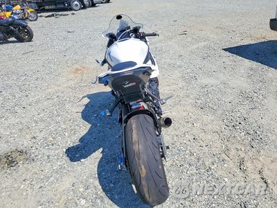 Czwarte zdjęcie samochodu z boku: 2025 BMW S 1000 RR VIN:WB10P2309S6L23091 - miniatura