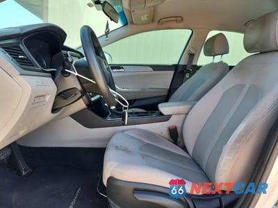 Zdjęcie 7 z 12 samochodu: 2018 HYUNDAI SONATA SE VIN:5NPE24AF3JH694746 - miniatura