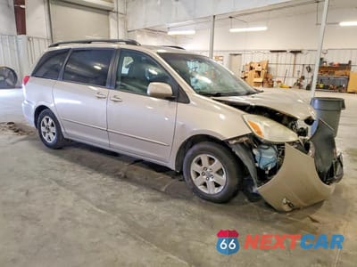 Czwarte zdjęcie samochodu z boku: 2004 TOYOTA SIENNA XLE 7 PASSENGER VIN:5TDZA22C04S094973 - miniatura