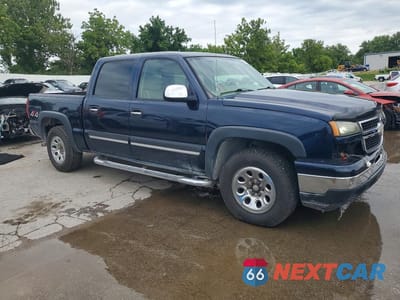 Czwarte zdjęcie samochodu z boku: 2006 CHEVROLET SILVERADO K1500 VIN:2GCEK13V561243748 - miniatura