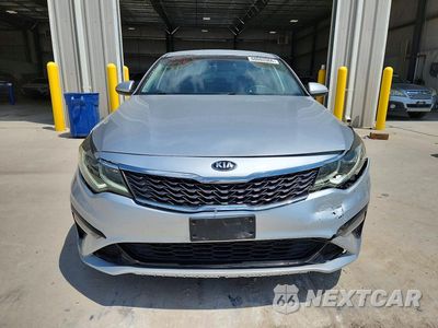 Piąte zdjęcie samochodu w środku: 2019 KIA OPTIMA LX VIN:5XXGT4L35KG359588 - miniatura