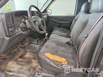 Zdjęcie 7 z 12 samochodu: 2003 CHEVROLET SILVERADO K2500 HEAVY DUTY VIN:1GCHK24U13E326905 - miniatura