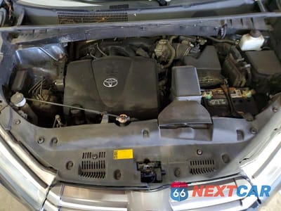 Zdjęcie 12 z 13 samochodu: 2019 TOYOTA HIGHLANDER LE VIN:5TDZZRFH2KS313713 - miniatura
