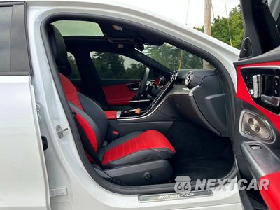 Zdjęcie 8 z 10 samochodu: 2025 MERCEDES-BENZ C 43 AMG VIN:W1KAF8HB9SR253619 - miniatura