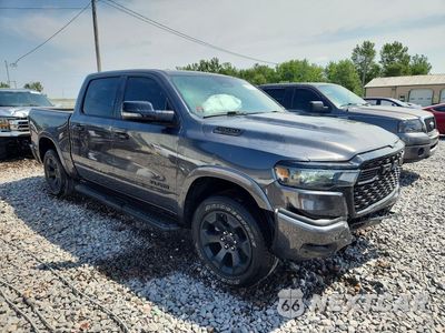 Czwarte zdjęcie samochodu z boku: 2025 RAM 1500 BIG HORN/LONE STAR VIN:1C6SRFFP8SN638466 - miniatura