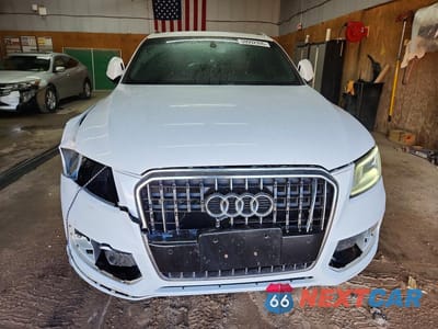 Piąte zdjęcie samochodu w środku: 2017 AUDI Q5 PREMIUM PLUS VIN:WA1L2AFPXHA045562 - miniatura