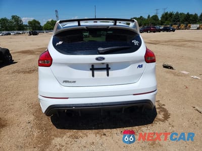 Zdjęcie 6 z 12 samochodu: 2017 FORD FOCUS RS VIN:WF0DP3TH0H4125064 - miniatura