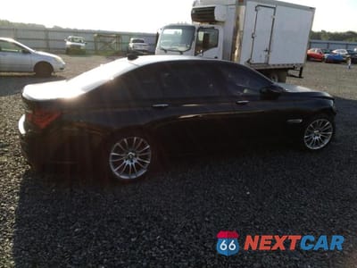 Trzecie zdjęcie samochodu z tyłu: 2015 BMW 750 LI VIN:WBAYE8C57FD781172 - miniatura