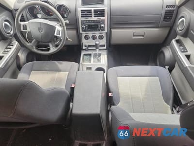 Zdjęcie 8 z 13 samochodu: 2010 DODGE NITRO SXT VIN:1D4PT5GK1AW105027 - miniatura