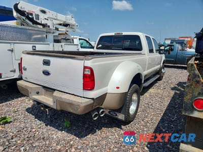 Trzecie zdjęcie samochodu z tyłu: 2011 FORD F350 SUPER DUTY VIN:1FT8W3DT7BEB24490 - miniatura