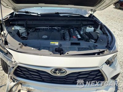 Zdjęcie 12 z 13 samochodu: 2021 TOYOTA HIGHLANDER LE VIN:5TDZZRAH2MS059950 - miniatura