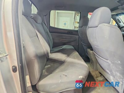 Zdjęcie 10 z 12 samochodu: 2006 TOYOTA TACOMA DOUBLE CAB PRERUNNER VIN:5TEJU62N26Z249770 - miniatura