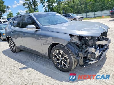 Czwarte zdjęcie samochodu z boku: 2025 BMW X3 30 XDRIVE VIN:5UX53GP06S9104260 - miniatura