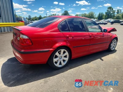 Trzecie zdjęcie samochodu z tyłu: 2003 BMW 325 I VIN:WBAET37403NJ29920 - miniatura