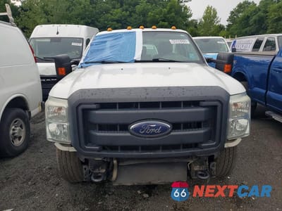 Piąte zdjęcie samochodu w środku: 2015 FORD F250 SUPER DUTY VIN:1FTBF2A61FEA70446 - miniatura