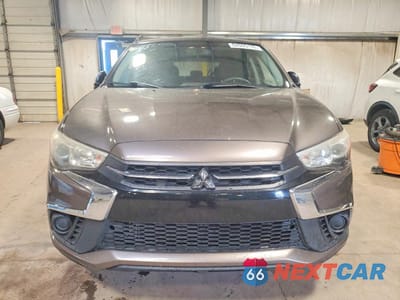 Piąte zdjęcie samochodu w środku: 2018 MITSUBISHI OUTLANDER SPORT ES VIN:JA4AP3AU2JU025005 - miniatura