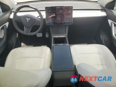 Zdjęcie 8 z 13 samochodu: 2022 TESLA MODEL Y VIN:7SAYGDEFXNF335796 - miniatura
