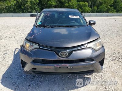 Piąte zdjęcie samochodu w środku: 2018 TOYOTA RAV4 LE VIN:JTMZFREV8JJ172996 - miniatura