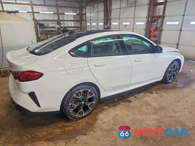 Trzecie zdjęcie samochodu z tyłu: 2026 BMW 228XI VIN:WBA23GG08T7U34108 - miniatura