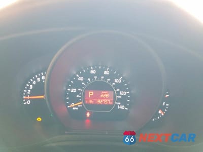 Zdjęcie 9 z 12 samochodu: 2014 KIA SOUL + VIN:KNDJP3A53E7078265 - miniatura