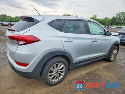 Trzecie zdjęcie samochodu z tyłu: 2018 HYUNDAI TUCSON SE VIN:KM8J2CA49JU818236 - miniatura