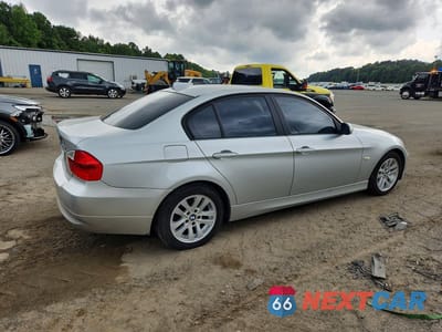 Trzecie zdjęcie samochodu z tyłu: 2006 BMW 325 I VIN:WBAVB135X6PT19190 - miniatura