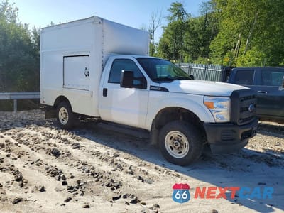 Czwarte zdjęcie samochodu z boku: 2015 FORD F250 BOX TRUCK VIN:1FDBF2B60FED21564 - miniatura