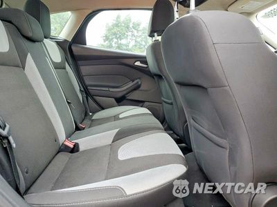 Zdjęcie 10 z 12 samochodu: 2014 FORD FOCUS SE VIN:1FADP3K20EL290409 - miniatura