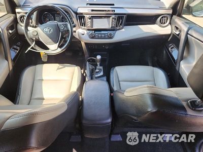 Zdjęcie 8 z 12 samochodu: 2018 TOYOTA RAV4 LIMITED VIN:JTMDFREV2JJ201659 - miniatura