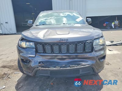 Piąte zdjęcie samochodu w środku: 2021 JEEP GRAND CHEROKEE LAREDO VIN:1C4RJEAG5MC785097 - miniatura