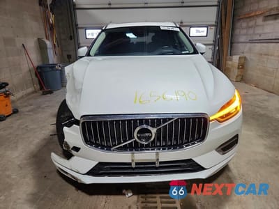 Piąte zdjęcie samochodu w środku: 2021 VOLVO XC60 T6 INSCRIPTION VIN:YV4A22RL5M1887146 - miniatura