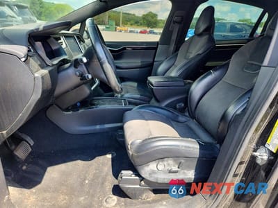Zdjęcie 7 z 12 samochodu: 2017 TESLA MODEL X VIN:5YJXCBE26HF049096 - miniatura