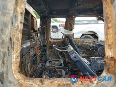 Zdjęcie 10 z 11 samochodu: 2015 FORD F250 SUPER DUTY VIN:1FT7X2B63FEC90205 - miniatura