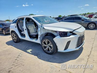 Czwarte zdjęcie samochodu z boku: 2025 LEXUS RX 350H PREMIUM VIN:2T2BBMCA0SC088793 - miniatura