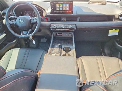 Zdjęcie 8 z 13 samochodu: 2025 HONDA PILOT TRAILSPORT VIN:5FNYG1H63SB149889 - miniatura