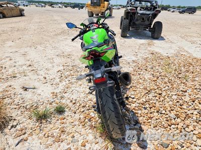 Czwarte zdjęcie samochodu z boku: 2023 KAWASAKI ZX400 S VIN:ML5ZXCS17PDA01009 - miniatura