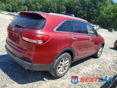 Trzecie zdjęcie samochodu z tyłu: 2017 KIA SORENTO LX V6 VIN:5XYPGDA5XHG313008 - miniatura