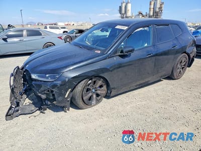 2024 BMW IX XDRIVE50 WB523CF00RCR16600 - główne zdjęcie licytacji z USA - miniatura