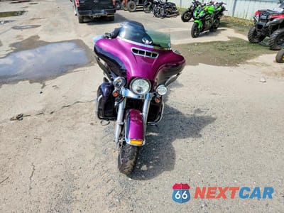 Piąte zdjęcie samochodu w środku: 2016 HARLEY-DAVIDSON FLHTK ULTRA LIMITED VIN:1HD1KEL13GB638630 - miniatura