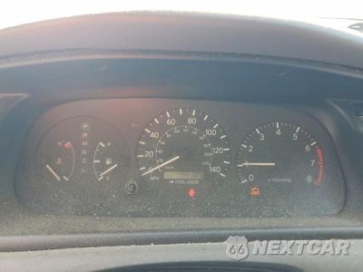 Zdjęcie 9 z 12 samochodu: 2001 TOYOTA CAMRY LE VIN:4T1BG22K41U021079 - miniatura